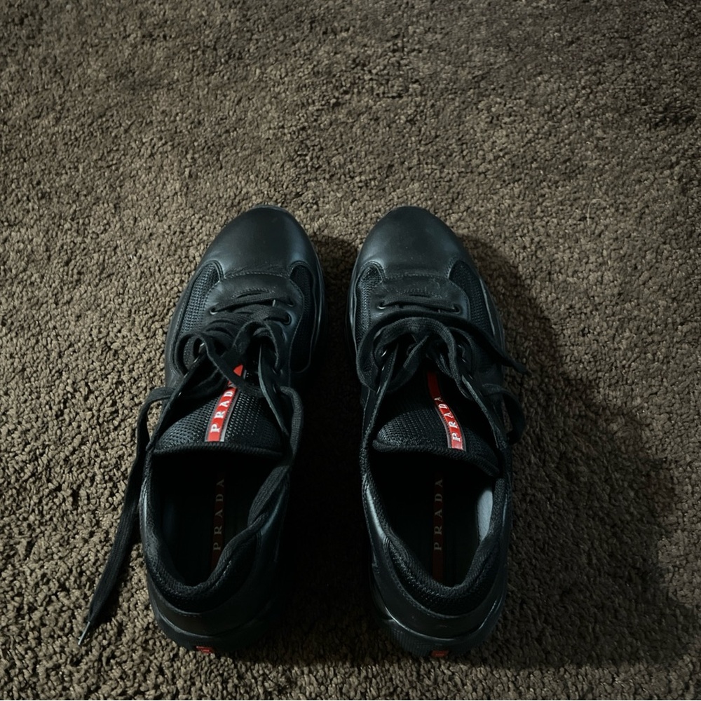Prada Black Sneakers Sleek Low-Top Design